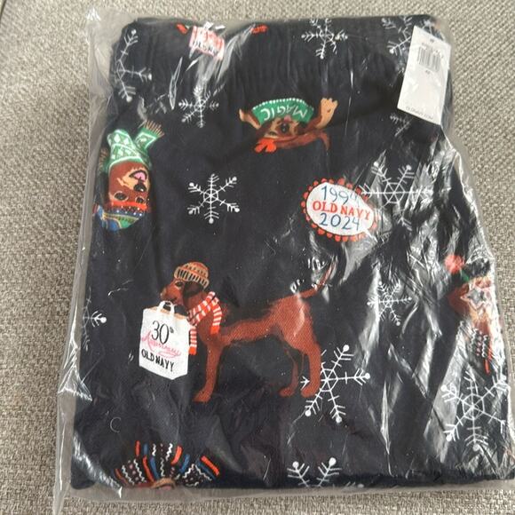 Old Navy On Magic Mascot Pajama Pants - Picture 10 of 16